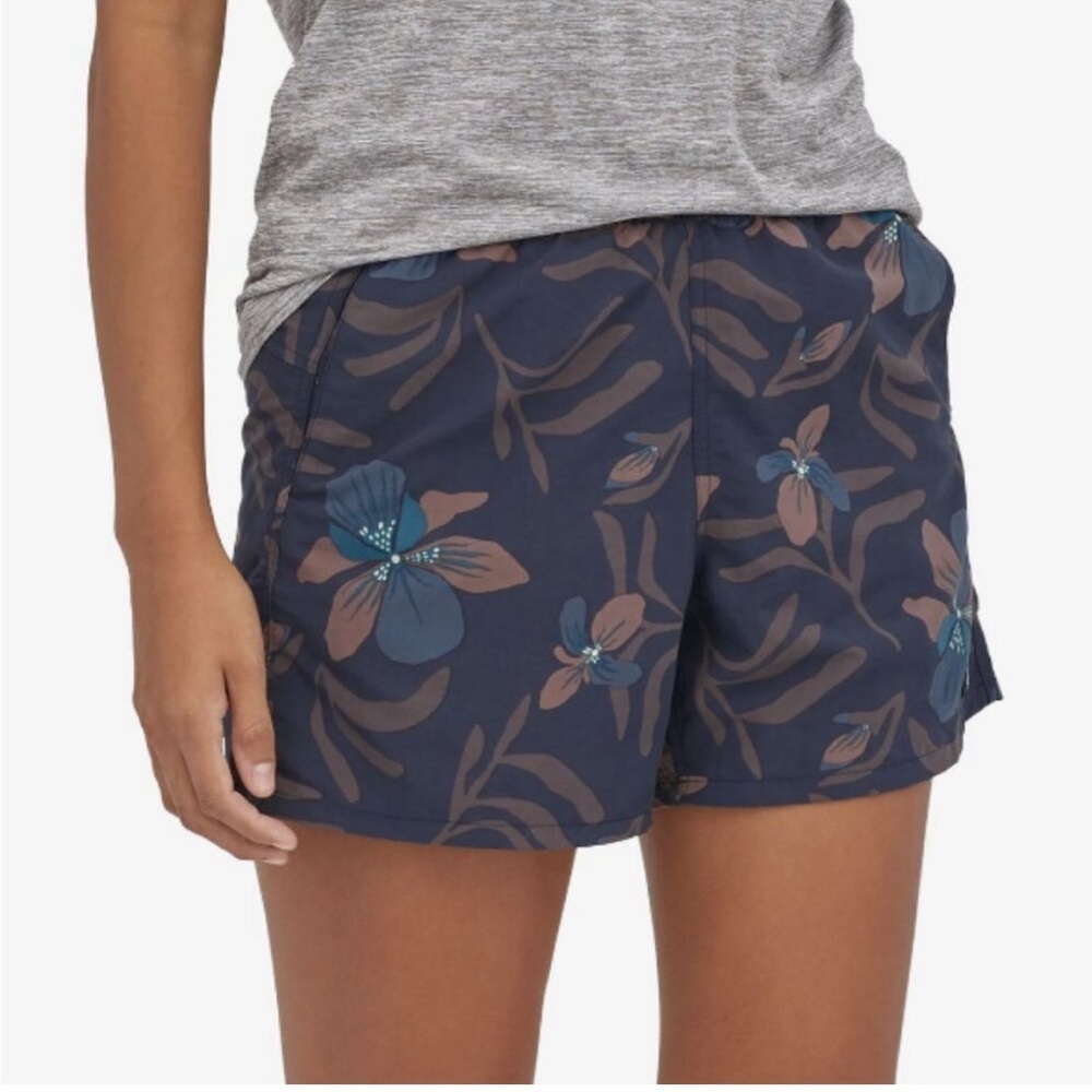Patagonia Shorts - Picture 2 of 5
